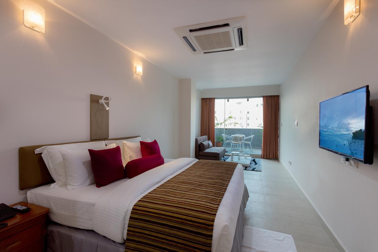 Novina Hotel Malé Eksteriør billede